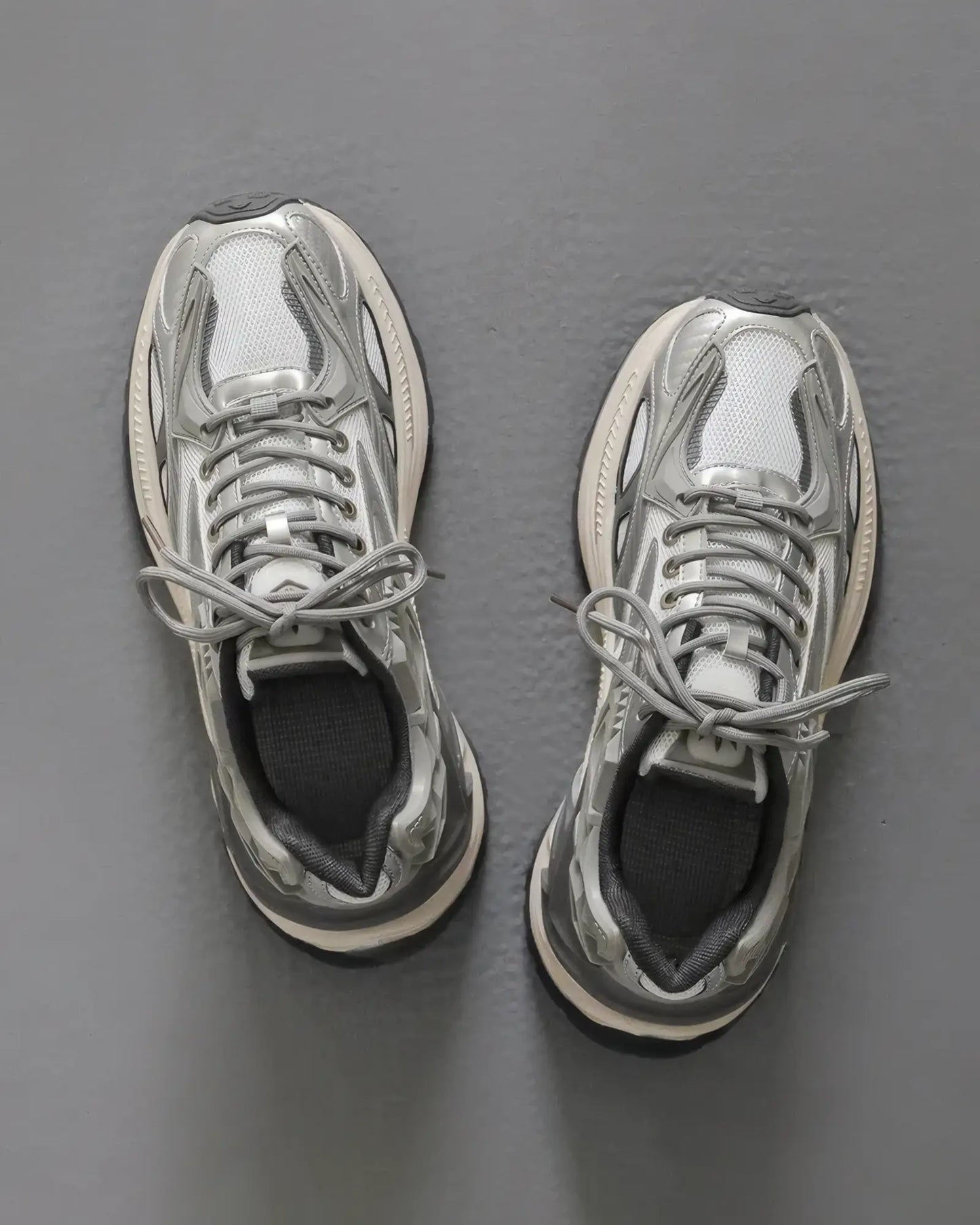 "NOVA" Sneakers